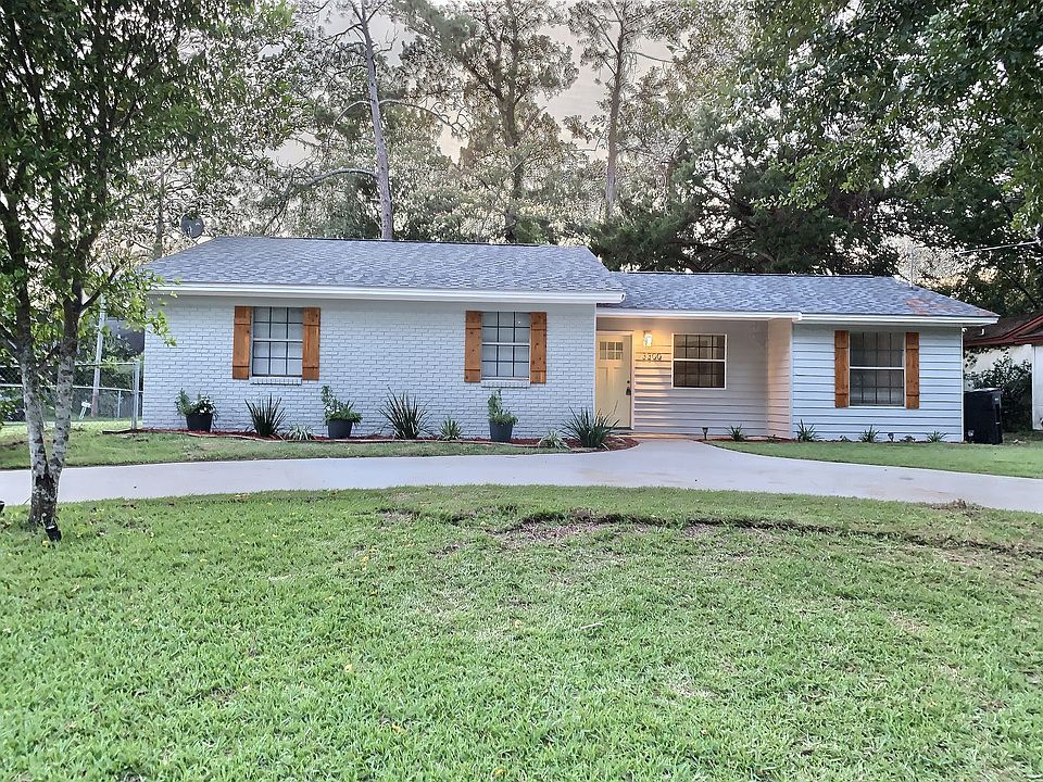 1st image of 3300 Woody Way