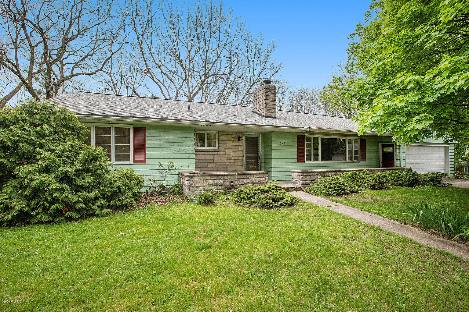 3324 Saint Antoine Ave photo 1