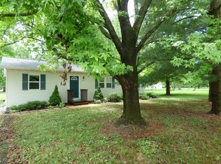 386 High Point Dr, Edwardsville, IL 62025