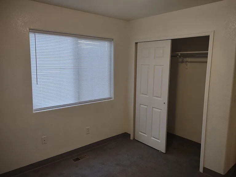 1700 N Reading Ave — Photo 7