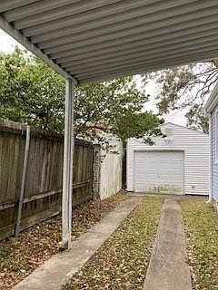 2nd image of 2812 Fagot Ave