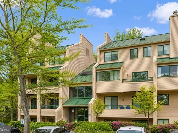 8019 Valley Manor Rd APT 2B, Owings Mills, MD 21117