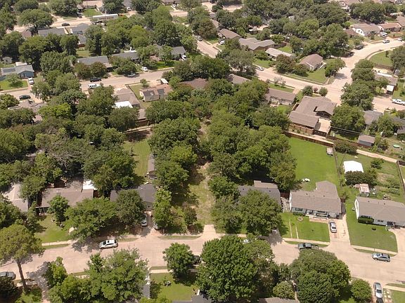2nd image of 1609 Dale Pl