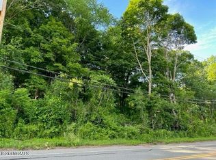 32 State Line Rd, West Stockbridge, MA 01266