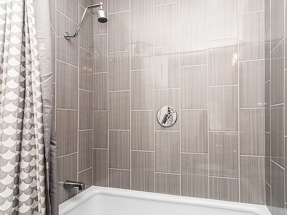 5300 S Shore Dr, #102 -24_12162024