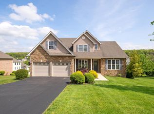 228 Heather Ln, Staunton, VA 24401