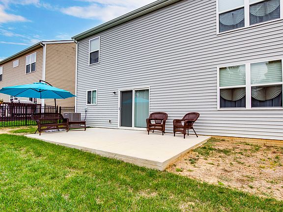 2nd image of 11927 Trottingham Cir