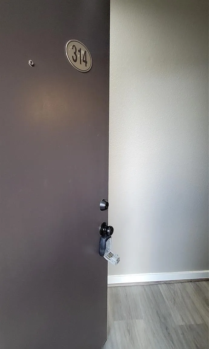 1 bed, 1.0 bath, 784 sqft, $980 — Photo 3