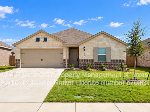 414 Comanche Dr, Cleburne, TX 76033