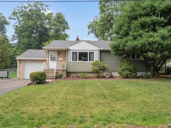 169 Mansfield Rd, Park Ridge, NJ 07656