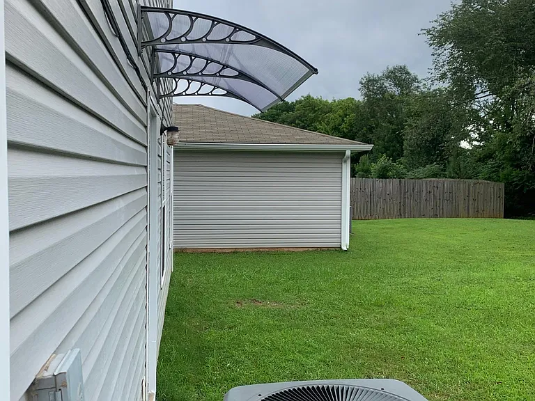 106 Cloverbrook Dr — Photo 4