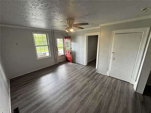 2nd image of 238 Park Rd