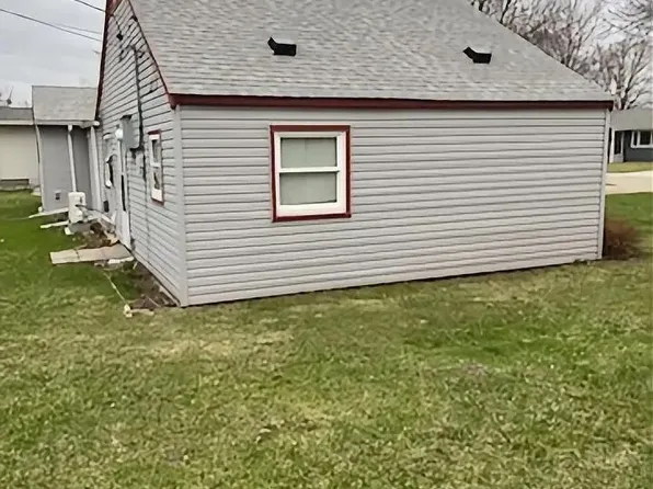 808 S 11th St, Montevideo, MN 56265