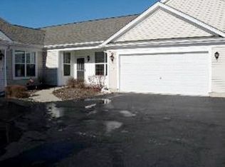 13572 Hemlock Rd, Huntley, IL 60142