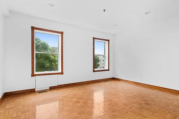 Sold by Hakeem Shahid, LREB | media 13