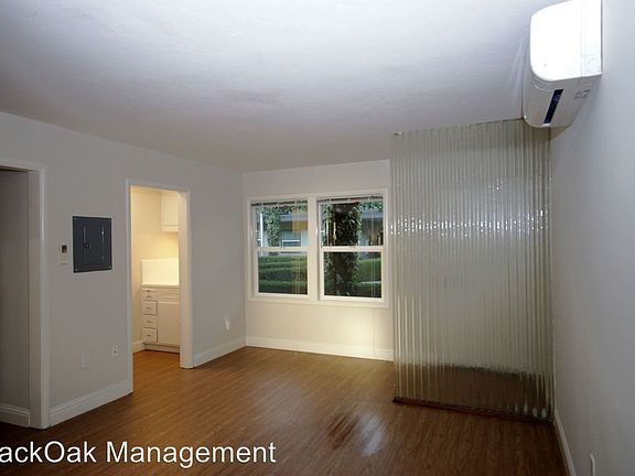 3rd image of 3301 Pacific Ave APT 21