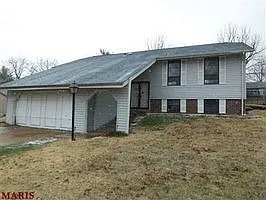 5328 Suntrail Dr photo 1