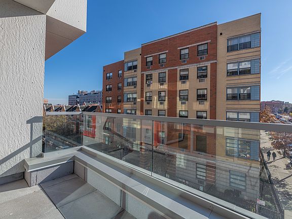 4th image of 10 Montieth St #479