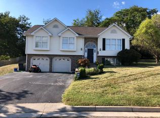 1811 Meadows Ct, Vinton, VA 24179