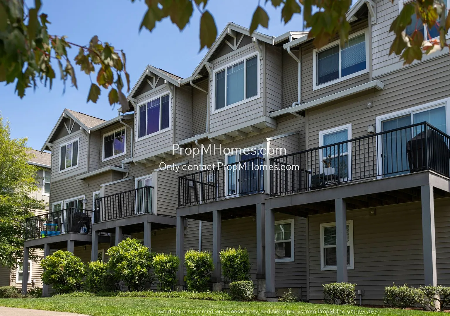 Updated Two Bedroom Townhome in Cedar Mill! — Photo 1