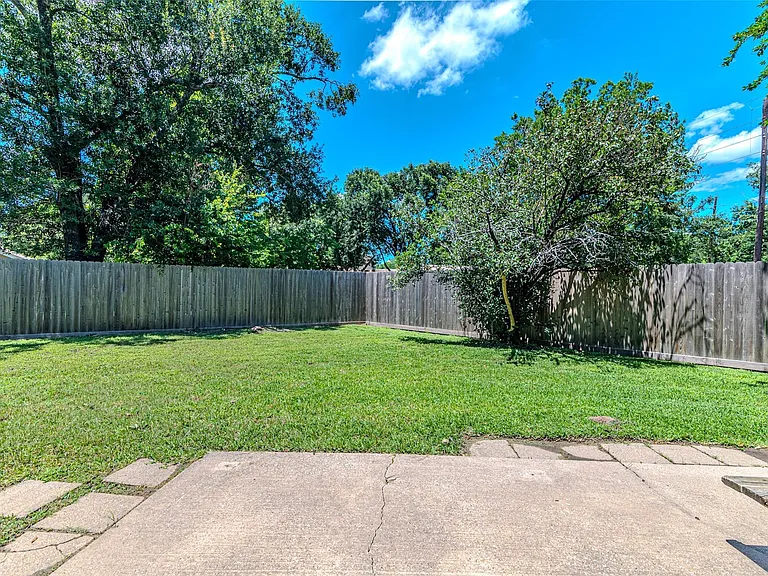 18506 Creekfield Ct — Photo 44