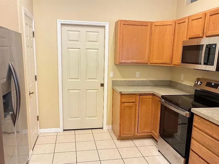 8040 SW 128th Loop — Photo 3