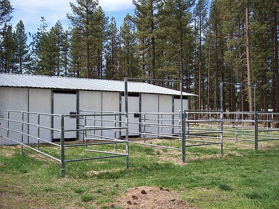 drive-through horse barn
