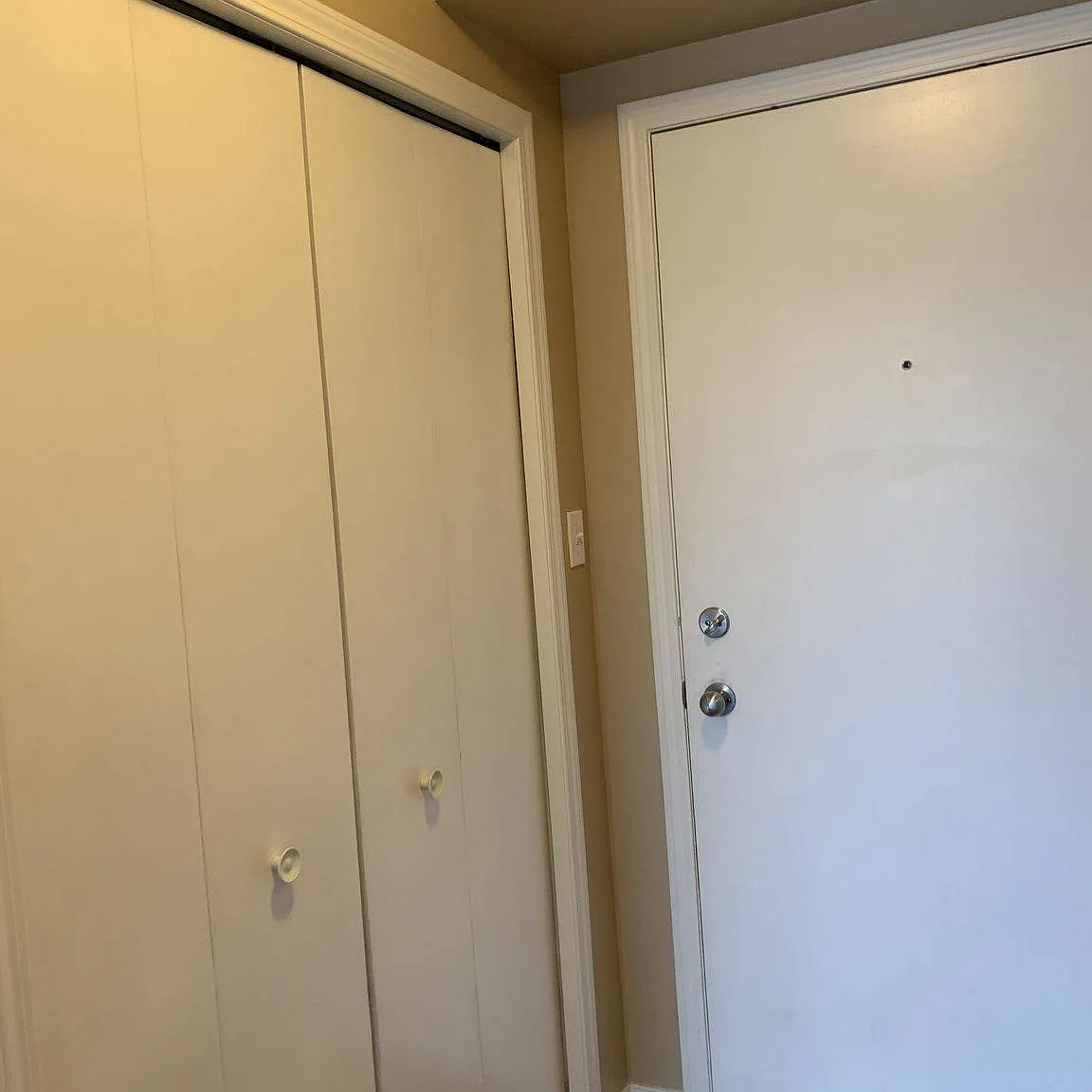 Parkdale Manor — Photo 4