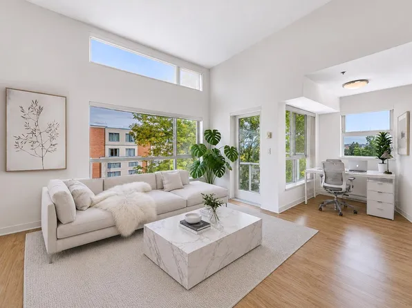 2888 E 2nd Ave #519, Vancouver, BC V5M 0B9