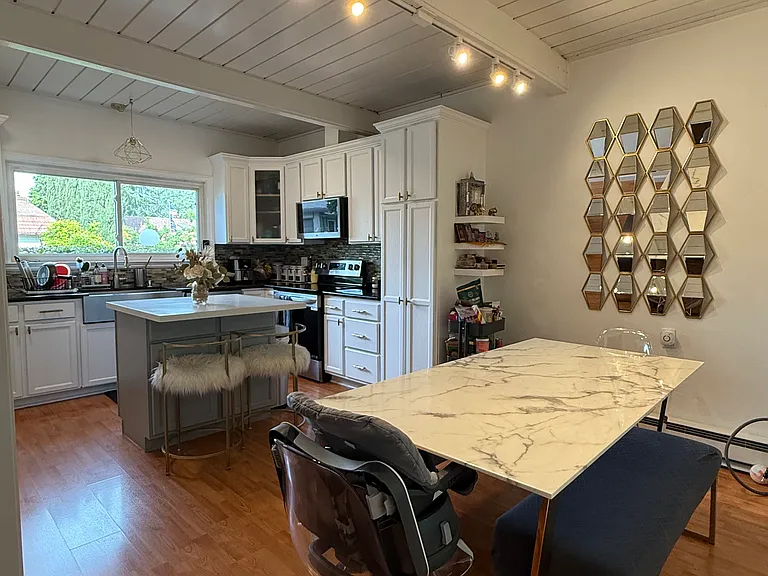 2180 Geary Rd #1 — Photo 4