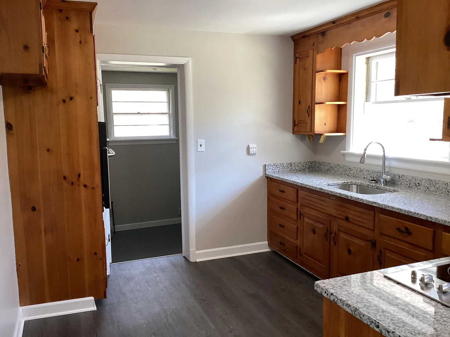 4 bed, 1694 sqft, $2,695 — Photo 4