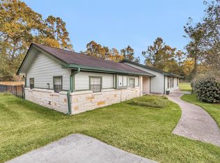 528 Catfish Ln, Conroe, TX 77384