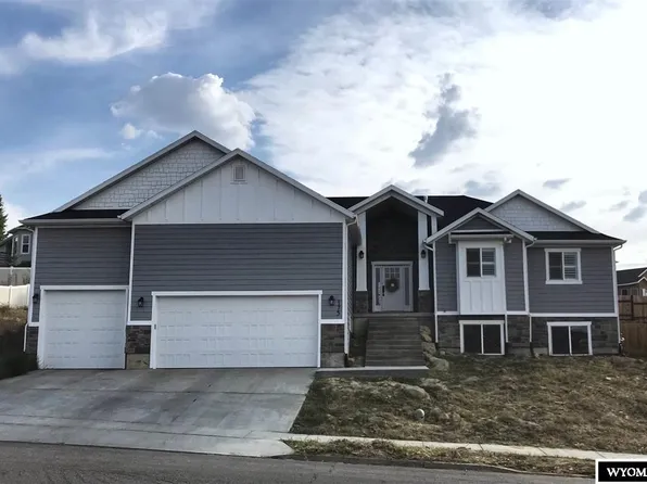 175 Elkridge Ln, Evanston, WY 82930