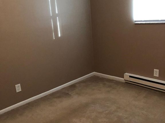 5th image of 2860 S Kenyon Dr
