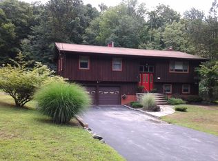 133 Pinesbridge Rd, Katonah, NY 10536