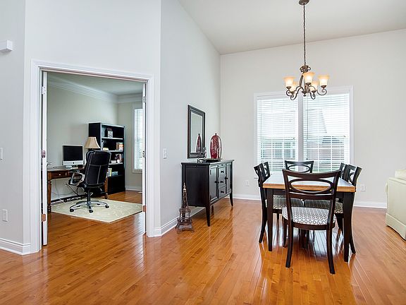 5th image of 8965 Heatherstone Pl