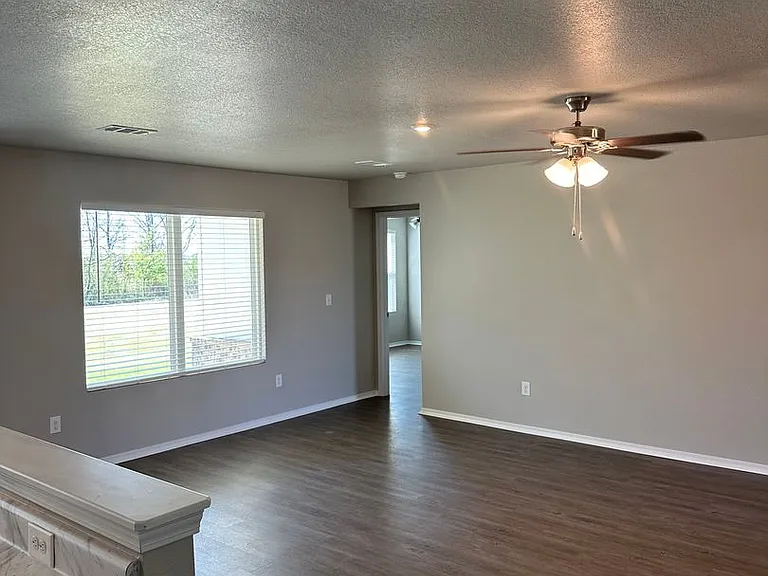 5115 Yukon Dr — Photo 14
