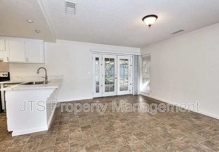 6830 Mellodora Dr — Photo 21