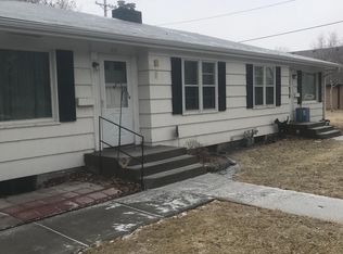 411 E Bismark Rd, Grand Island, NE 68801