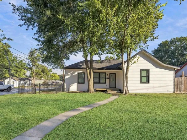 503 4th St, Humble, TX 77338