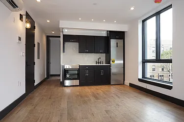 Rented by Rennit Inc.