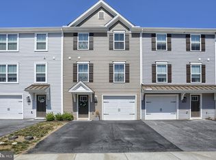 8148 Lenker Dr, Harrisburg, PA 17112