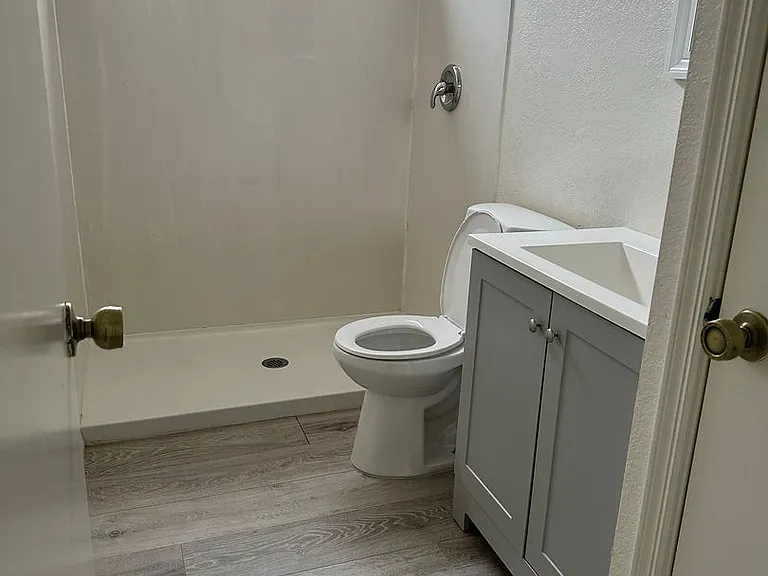 1564 E Drake Dr — Photo 16