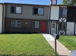 716 E Murray St, Rawlins, WY 82301