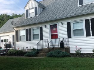 28 Ridge Rd, West Brookfield, MA 01585