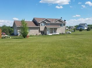 371 Rice City Cir, Darwin, MN 55324