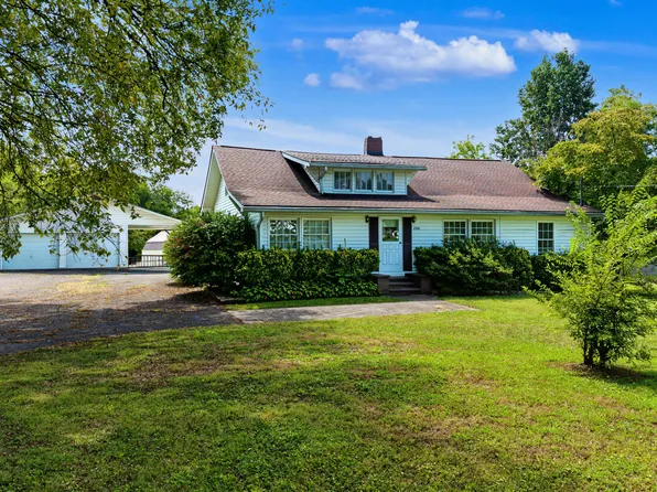 2330 Sevierville Rd, Maryville, TN 37804