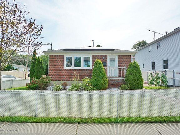 3rd image of 121 Glascoe Ave
