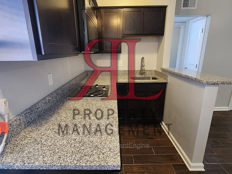 675 Riverview Dr #A-4 — Photo 4
