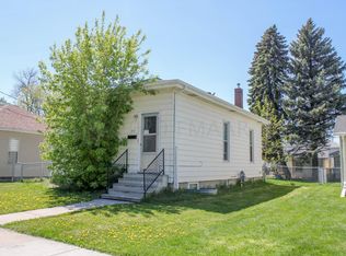612 2nd St N, Fargo, ND 58102